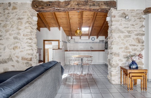 Alcoleja House | Holiday Home 'La Llar D' Aitana' with Mountain View, Private Terrace and Wi-Fi