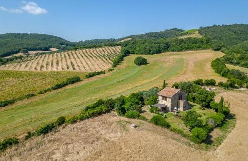 Cinigiano House | Holiday Home Le Calle by Interhome