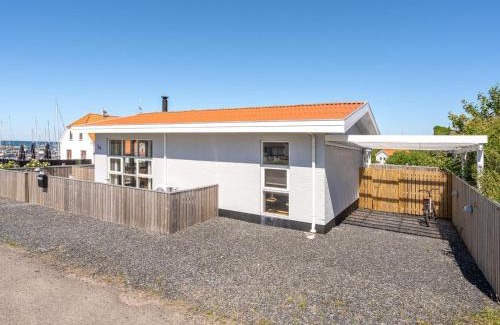 Vestero Havn House | Holiday Home Ljubinko - 50m from the sea by Interhome