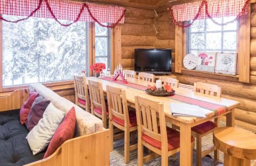 Ruka House | Holiday Home Mänty by Interhome