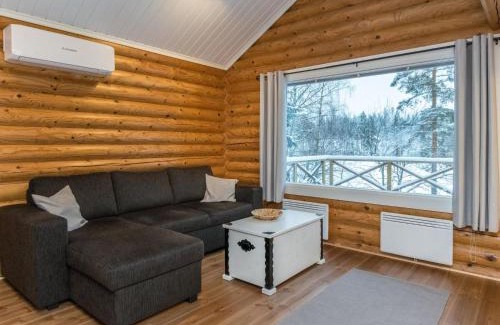 Kangasniemi House | Holiday Home Mäntyrinne by Interhome