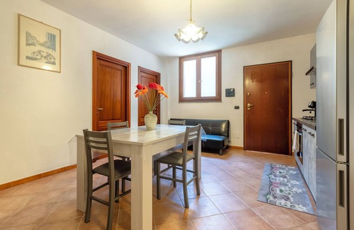 Alghero House | Holiday Home 'Marina' with Mountain View, Shared Terrace and Wi-Fi