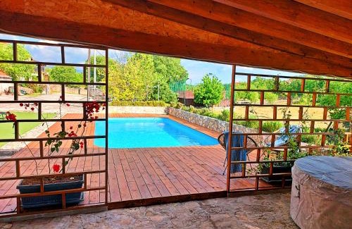 Gornje Planjane House | Holiday Home Marko with football field