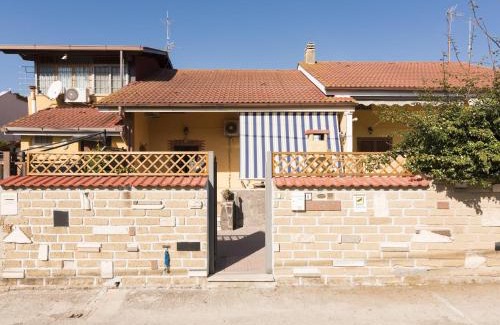 Ardea House | Holiday Home Mimosa by Interhome