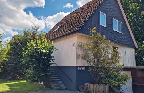 Muden House | Holiday Home 'Oehm' with Private Terrace, Private Garden and Wi-Fi