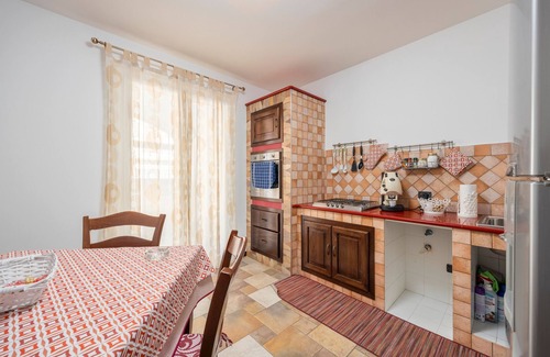 Carini House | Holiday Home 'Ohana' with Sea View, Wi-Fi and Air Conditioning