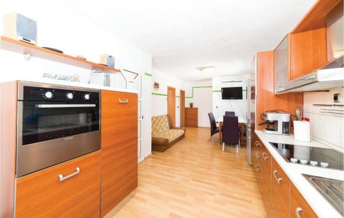 Okrug Donji House | Holiday Home Okrug Donji With Sea View 05
