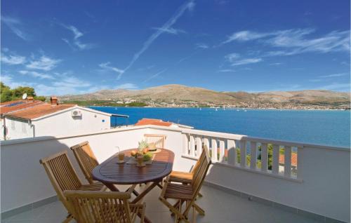 Okrug Donji House | Holiday Home Okrug Donji Osoje