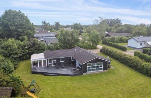 Hejlsminde Strand House | Holiday Home Peder - 950m from the sea by Interhome