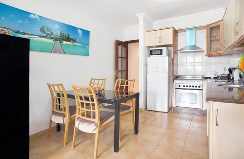 Sardina Apartment | Holiday Home "Playa Sardina" near the Beach with Mountain View & Wi-Fi