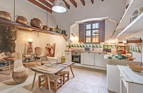 Campos House | Holiday Home 'Possessio Sa Barrala Casa Del Señor' with Mountain View