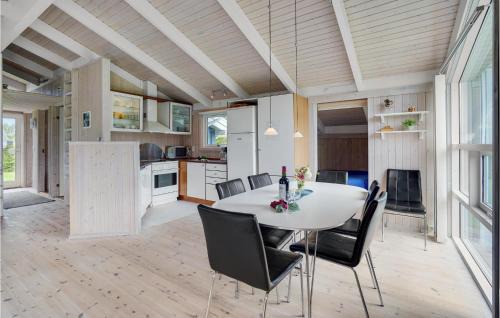 Flovt Strand House | Holiday Home Råde Strandpark Xii