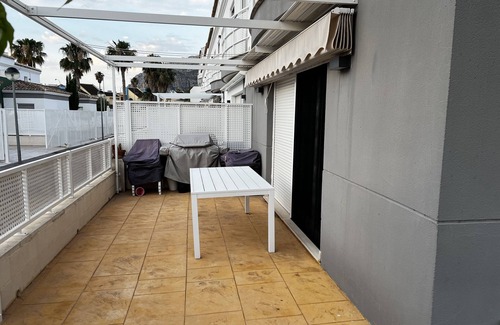 Vergel House | Holiday Home 'Rodalia' with Shared Pool, Private Garden and Wi-Fi