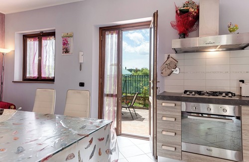 Certaldo House | Holiday Home 'Sandra House Certaldo' with Private Garden and Wi-Fi