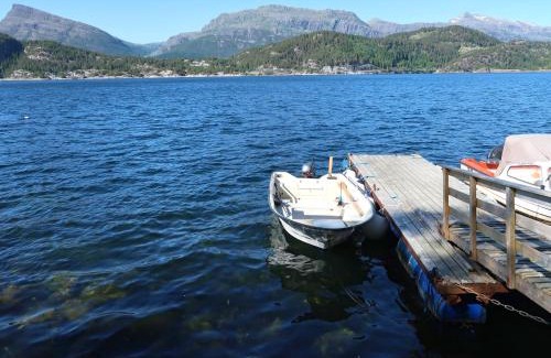 Flora House | Holiday Home Sandvikfjellet by Interhome