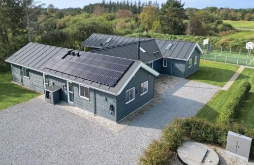 Aalbaek House | Holiday Home Sinikka - 350m from the sea by Interhome