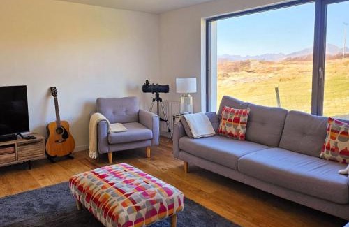 Breakish House | Holiday Home The Longhouse by Interhome