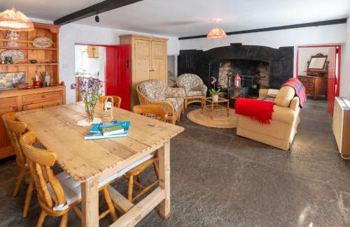 Neale House | Holiday Home The Neale by Interhome