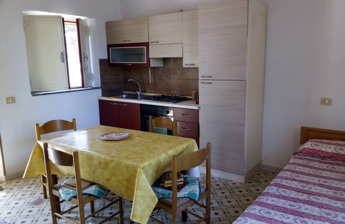 Sant'Anna House | holiday home to 200 m from the sea of ​fondachello