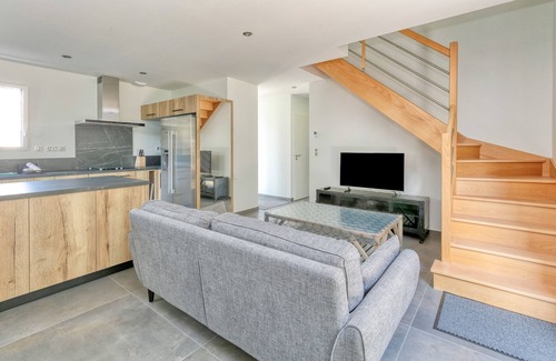 Piriac-sur-Mer House | Holiday Home 'Villa Ker Minet - Maison 8 Pers' with Private Terrace, Wi-Fi and Air Conditioning