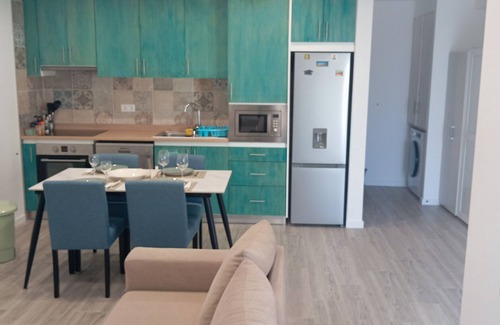 Nadadouro House | Holiday Home 'Vintage Gonçalo Lagoa Stay' with Private Terrace, Private Garden and Wi-Fi