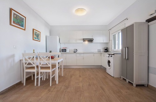 Gran Tarajal House | Holiday Home 'Vista Paraiso' with Mountain View, Garden & Wi-Fi