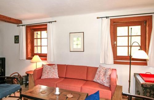 Wilten House | Holiday Home Vogelhütte by Interhome