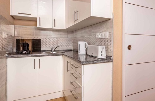 Balatonkeresztur House | Holiday home with air conditioning, pool, WiFi