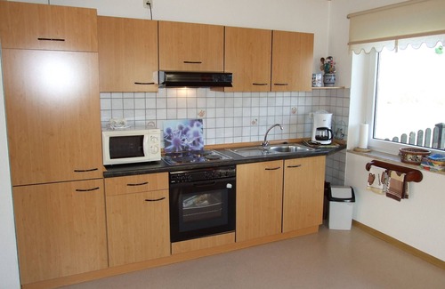 Hoxmark House | Holiday Home "Whg 4 - Ferien auf einem Resthof" with Sea View, Garden & Wi-Fi