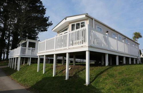 Hamworthy House | Holiday home with Panoramic Sea Views