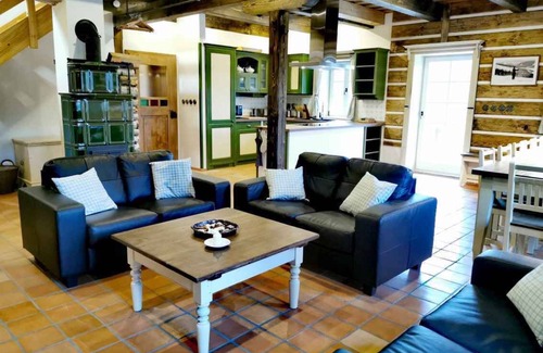 Horni Marsov House | Holiday home with fireplace and nice orientation