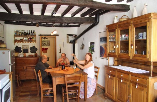 Urbino House | Holiday home with pool suitable for families and groups