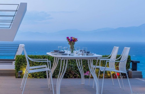 Melissi House | Holiday home with view of the water