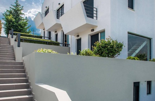 Melissi House | Holiday home with view of the water