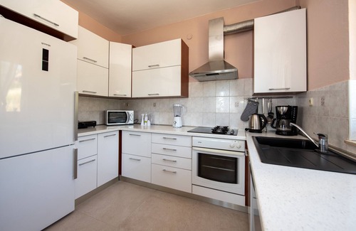 Klis Apartment | Holiday House App Grace with pool and view in Klis