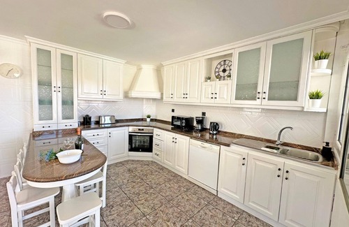 Arguineguin House | Holiday house Arguineguin for 1 - 16 persons with 7 bedrooms - Holiday home