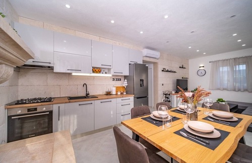 Praznica House | Holiday House Bracuta with private pool