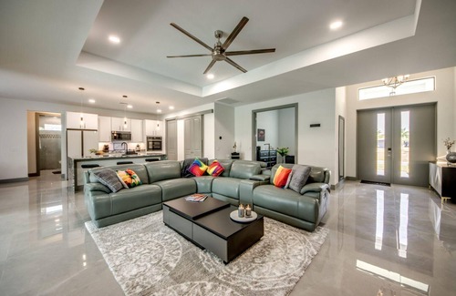 Pelican House | Holiday house Cape Coral for 1 - 5 persons with 3 bedrooms - Holiday house