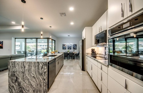 Pelican House | Holiday house Cape Coral for 1 - 5 persons with 3 bedrooms - Holiday house