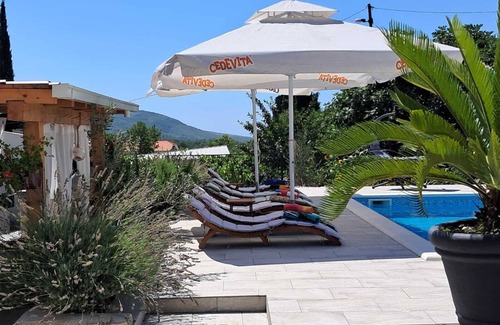 Seget Villa | Holiday house Daisy with heated pool,villa only for you.