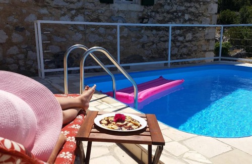 Bobovisca House | Holiday house Lozisca for 1 - 6 persons with 2 bedrooms - Holiday home