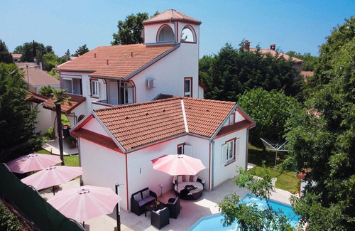 Kukci House | Holiday house Poreč for 1 - 8 persons with 4 bedrooms - Holiday home