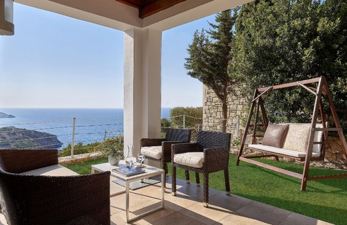 Drosia House | Holiday house Roumeli for 1 - 8 persons with 3 bedrooms - Holiday house