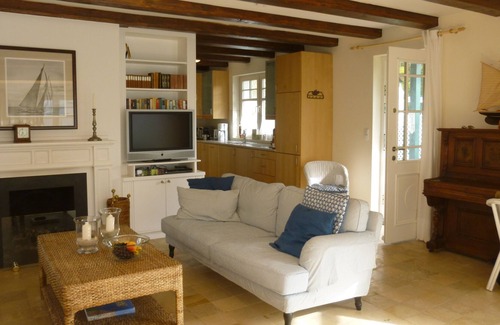 Klein Bollhagen House | Holiday house "Seestern" 2 bedrooms, with garden, fireplace, sauna, near the beach, 2 bicycles