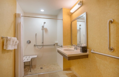 Linthicum Heights Hotel | Holiday Inn Baltimore BWI Airport by IHG