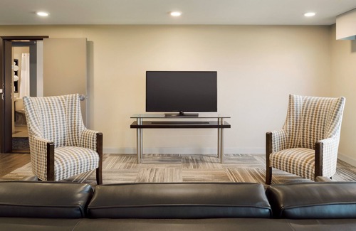 Normal Hotel | Holiday Inn Bloomington - Normal by IHG