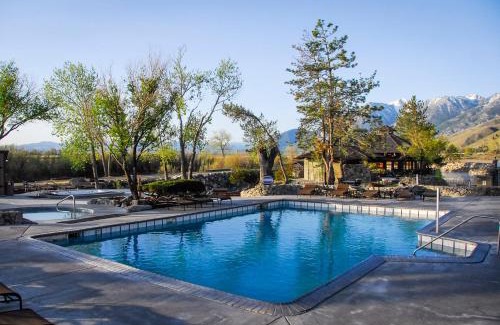 Gardnerville Hotel | Holiday Inn Club Vacations - David Walley's Resort