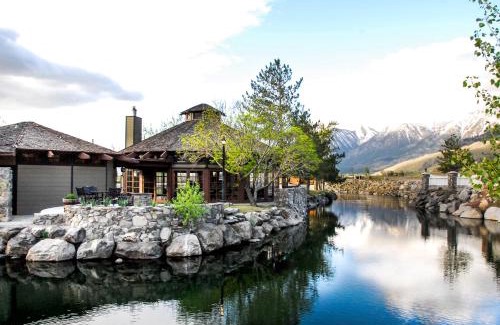 Gardnerville Hotel | Holiday Inn Club Vacations - David Walley's Resort