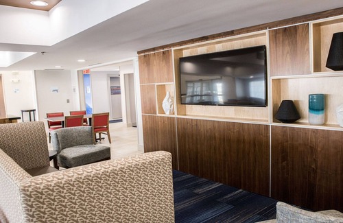 Tuttle West Hotel | Holiday Inn Express Columbus-Dublin by IHG