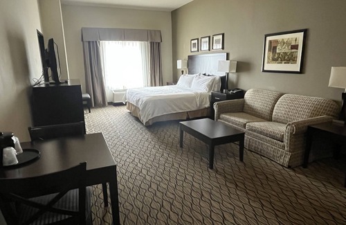 Deming Hotel | Holiday Inn Express Hotel & Suites Deming Mimbres Valley by IHG